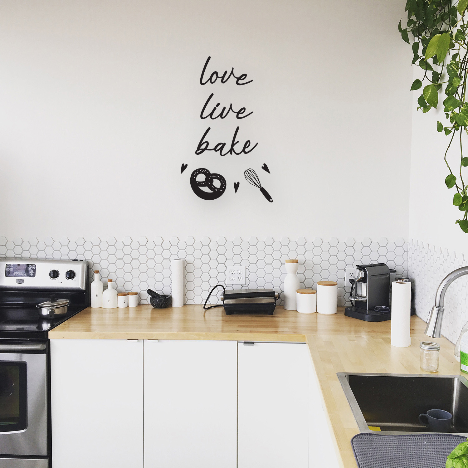 Love Live Bake - Black 22" x 14" Wall Art Decal Vinyl Sticker - Picture 3 of 4